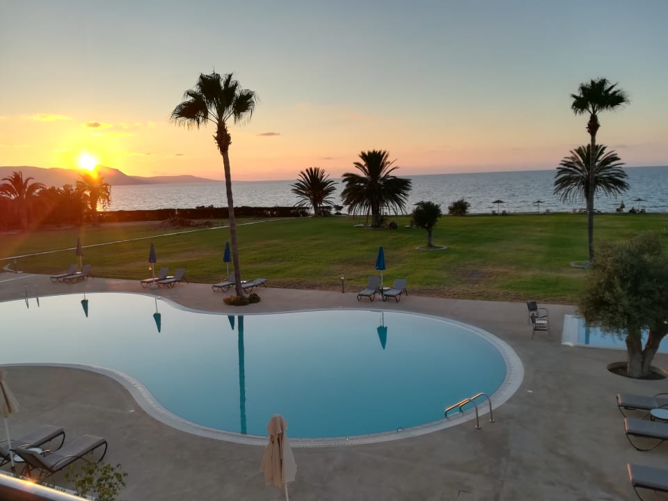 Pool Hotel Natura Beach