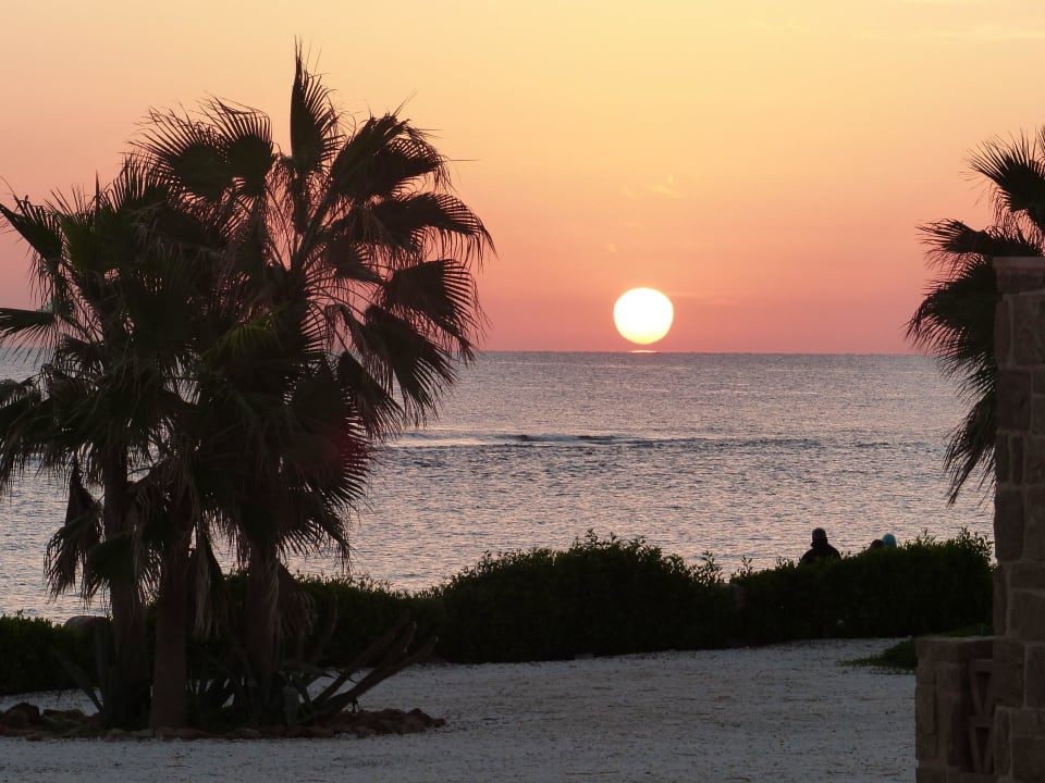 Sonnenaufgang Mövenpick Resort El Quseir