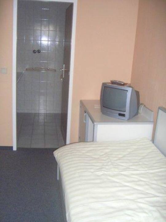 Einzelzimmer zur Straße Hotel Nova