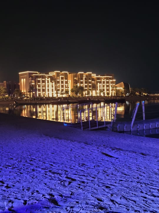 Außenansicht DoubleTree by Hilton Resort & Spa Marjan Island