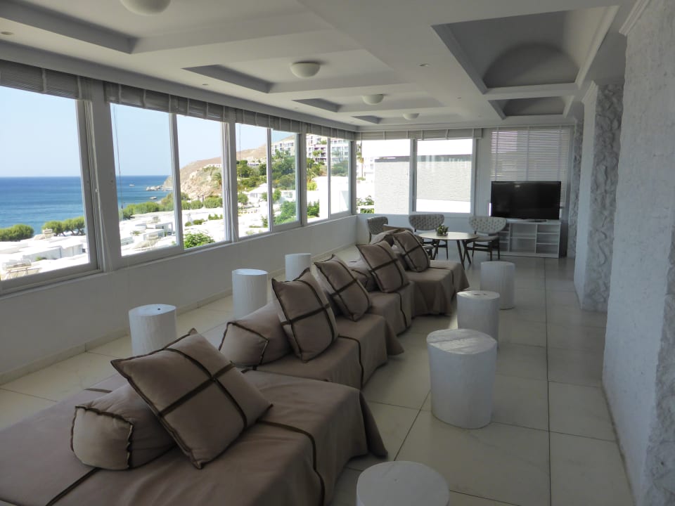 Lobby und Lounge Dimitra Beach Hotel & Suites