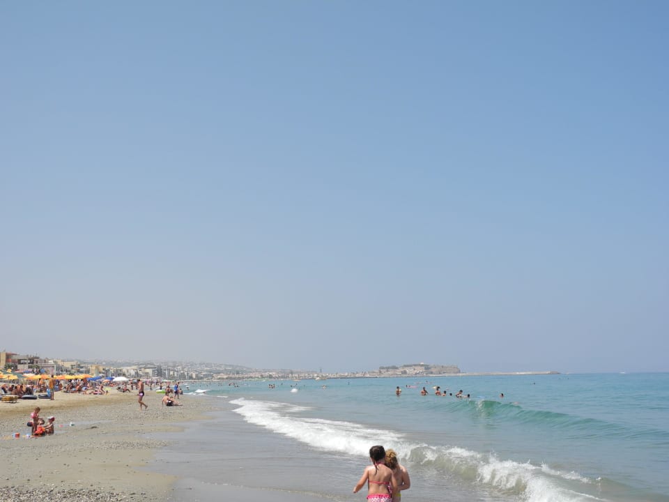 Schöner, gepflegter Strand Pearl Beach