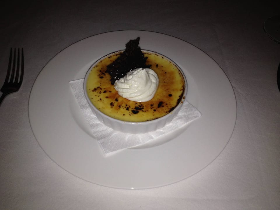 Crème brûlée im Porterhouse Restaurant Sofitel Dubai The Palm Resort & Spa