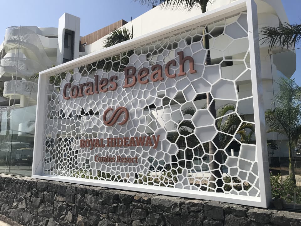 Außenansicht Royal Hideaway Corales Suites