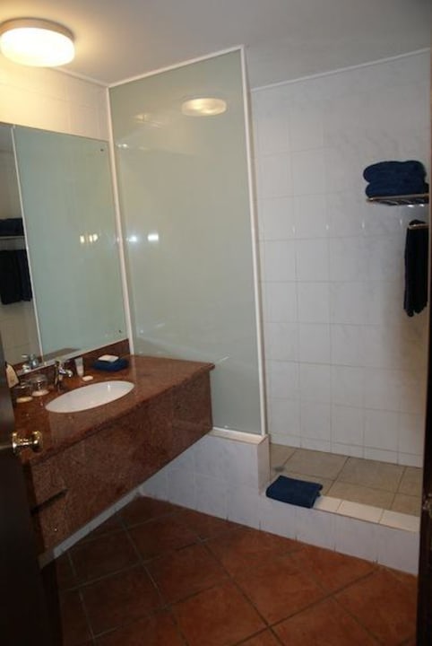 Blick ins Badezimmer Hotel Cardoso