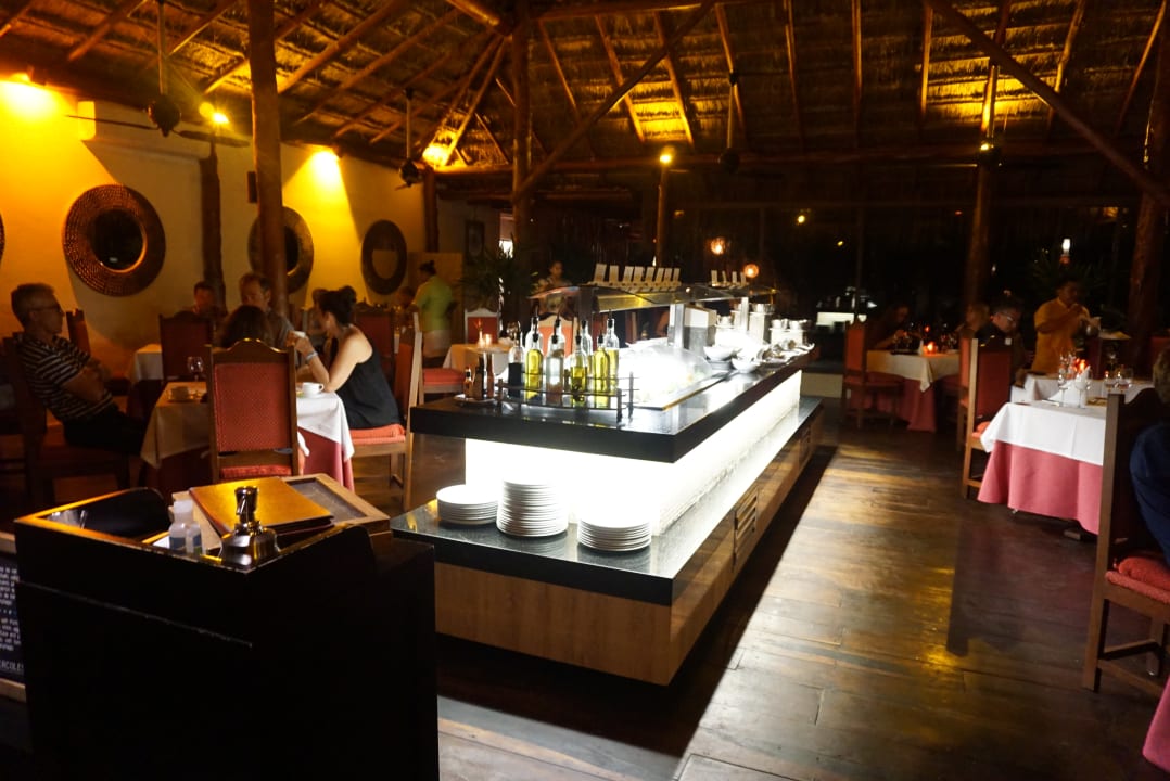 Gastro Akumal Bay Beach & Wellness Resort