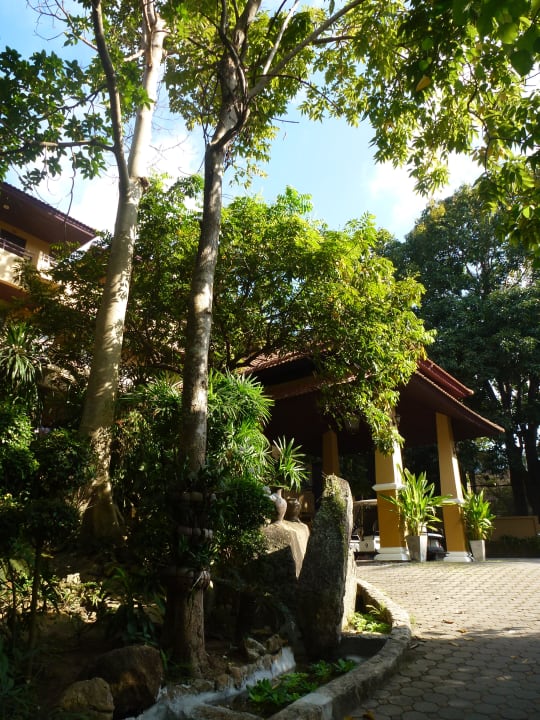 Gartenanlage The Fair House Beach Resort