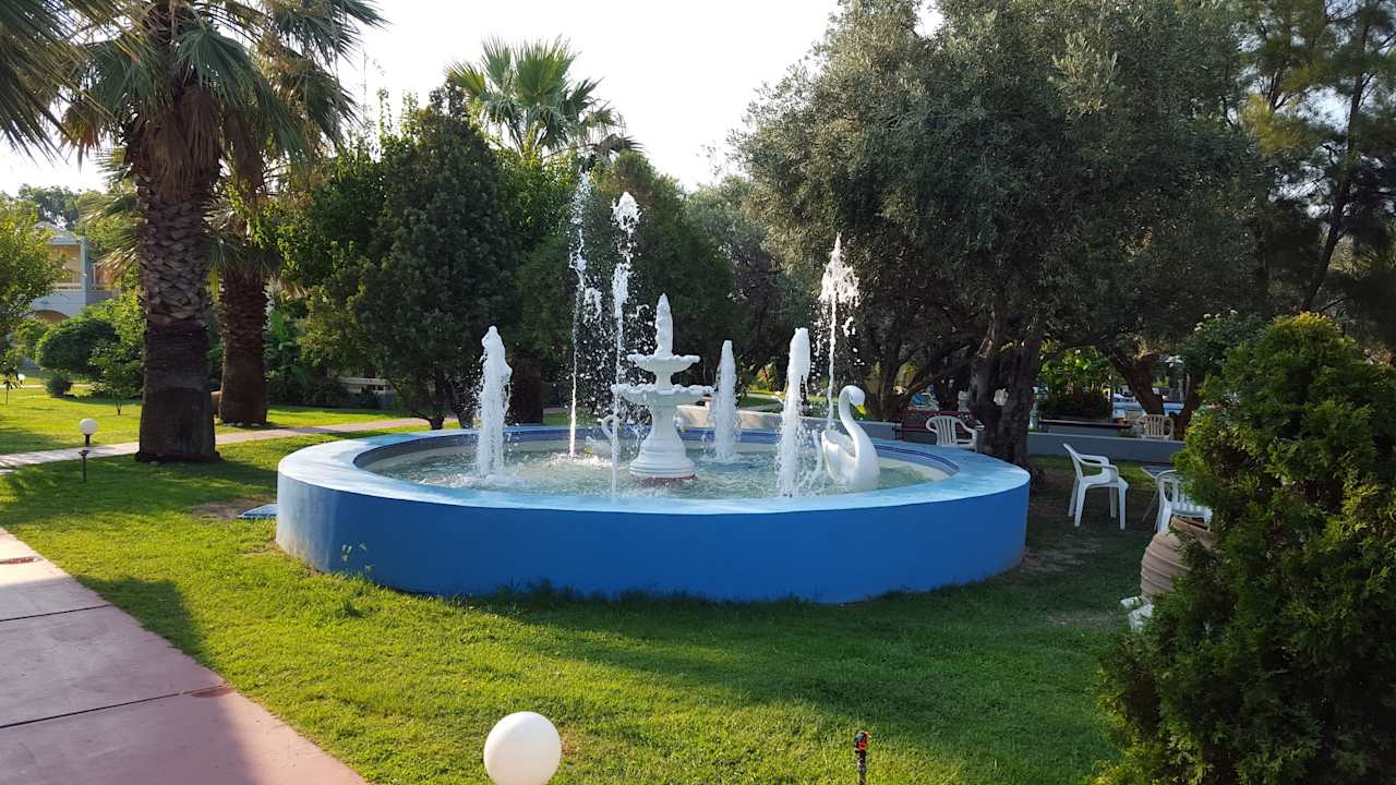 Gartenanlage Hotel Golden Odyssey