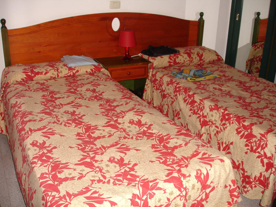Schlafzimmer App. 203 Apartamentos La Tegala