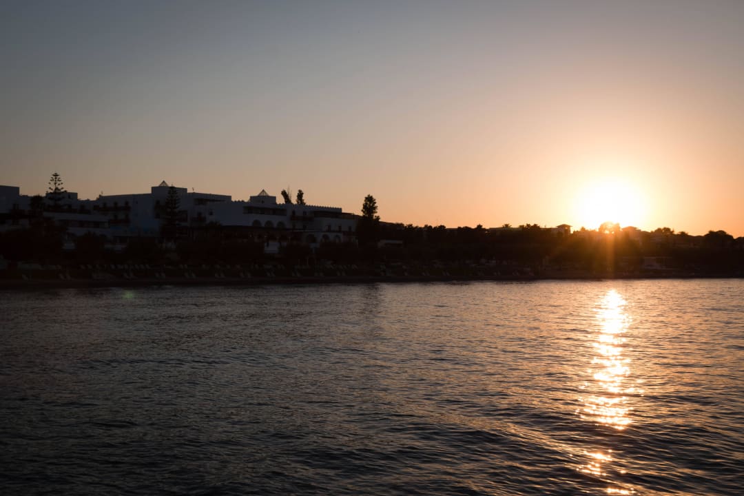 Sonnenuntergang TUI BLUE Oceanis Beach and Spa Resort