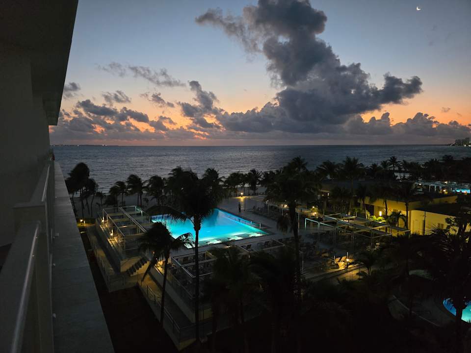 Außenansicht Hotel Riu Caribe