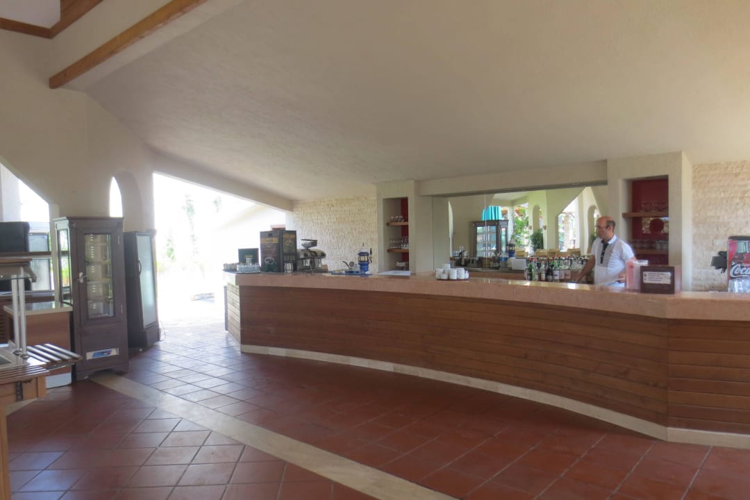 Mittagsrestaurant / außen Arum Barut Collection