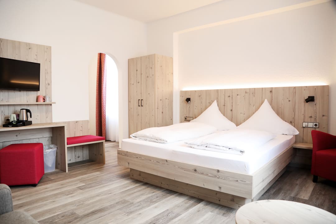 Zimmer Hotel Neuenburger Hof