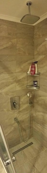 Die ebenerdige Dusche Diamond Premium Hotel & Spa