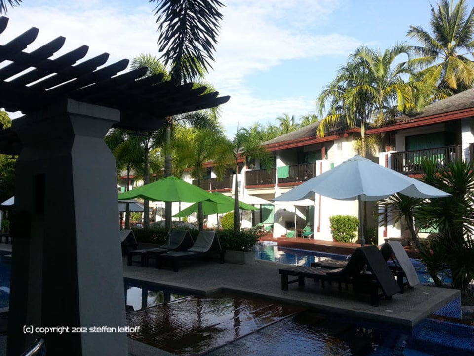 Blick aus Pool Access Zimmer 714 La Flora Khao Lak