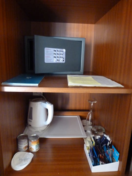 Kostenfreier Safe, unten Kaffee/Tee-Wärmer- die 2 Nußdosen g PortoBay Falésia