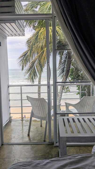 Zimmer Smeralda Beach Hotel Dikwella