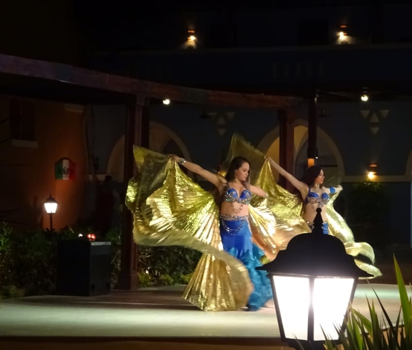 Abendliche Tanzshow Jaz Dar EL Madina