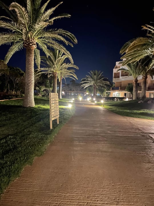 Gartenanlage Anissa Beach & Village