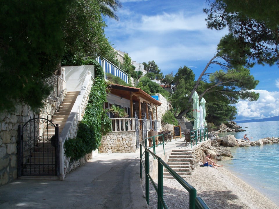 Kleines Restaurant an der Promenade Bluesun Hotel Soline