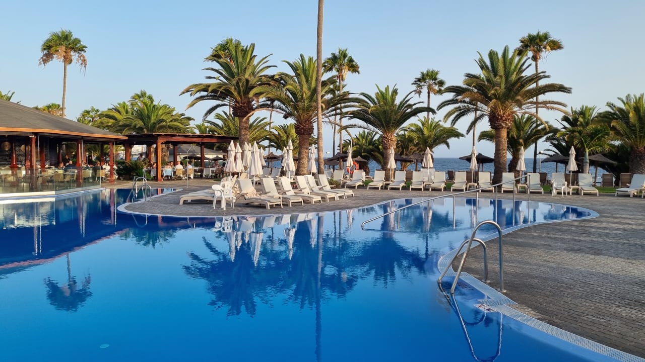 Pool Hotel Riu Palace Tenerife