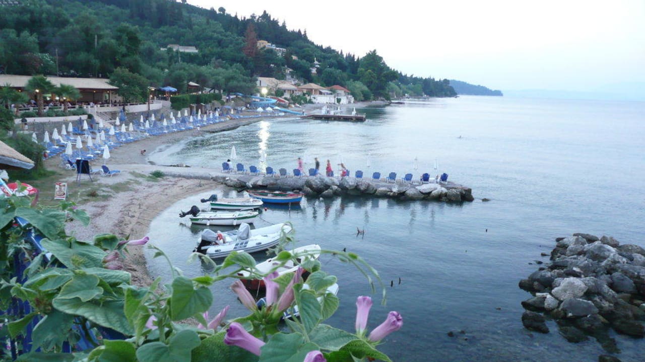 Plage Aeolos Beach Resort