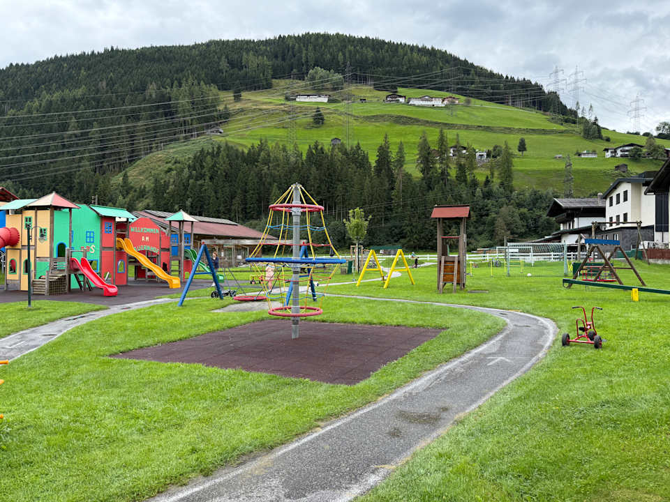 Gartenanlage Kinderhotel Felben