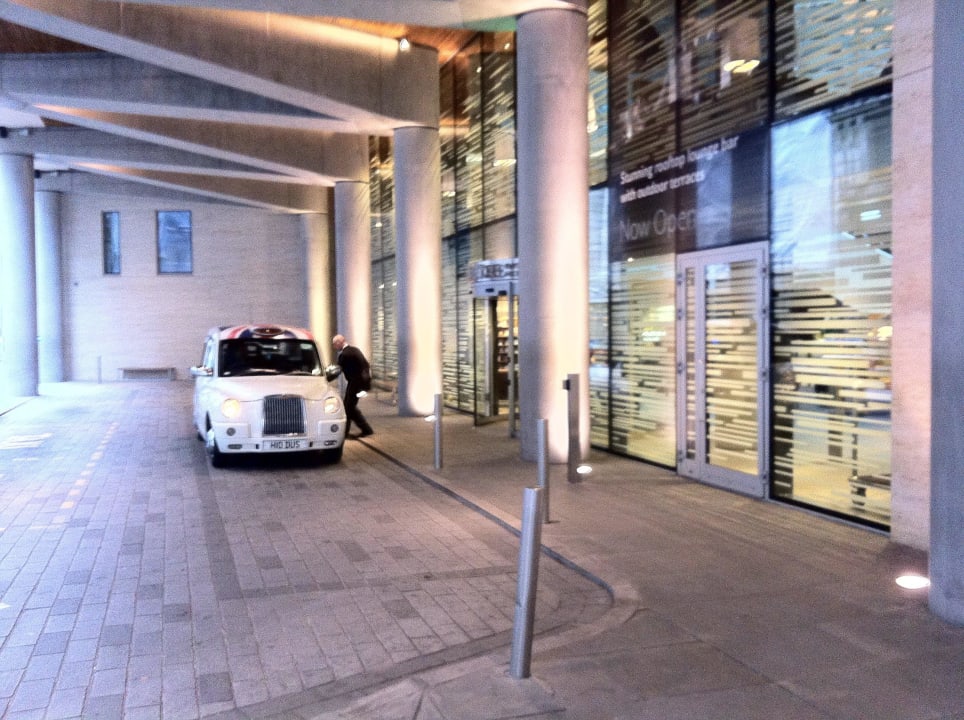 Anfahrt DoubleTree by Hilton Hotel London - Tower of London