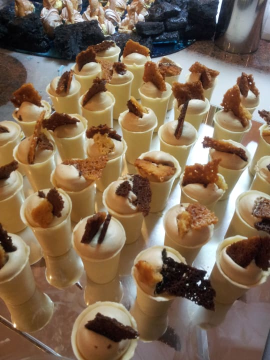 Büffet                             Hotel Costa Calero