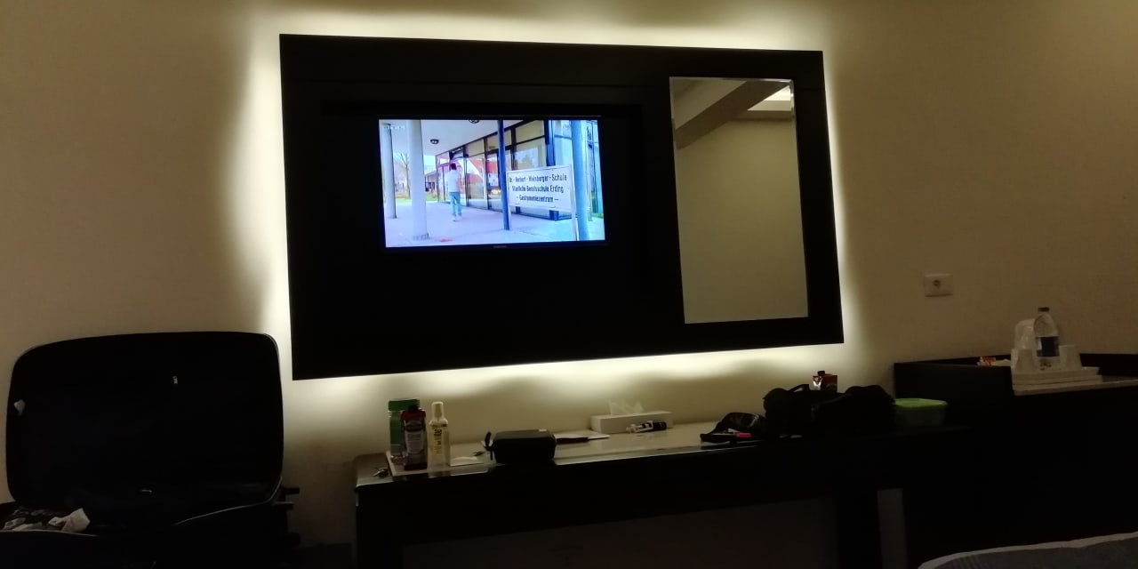 Flat TV Pickalbatros Alf Leila Wa Leila Resort - Neverland Hurghada