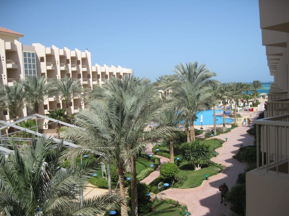 Вид с балкона нашего номера Sea Star Beau Rivage