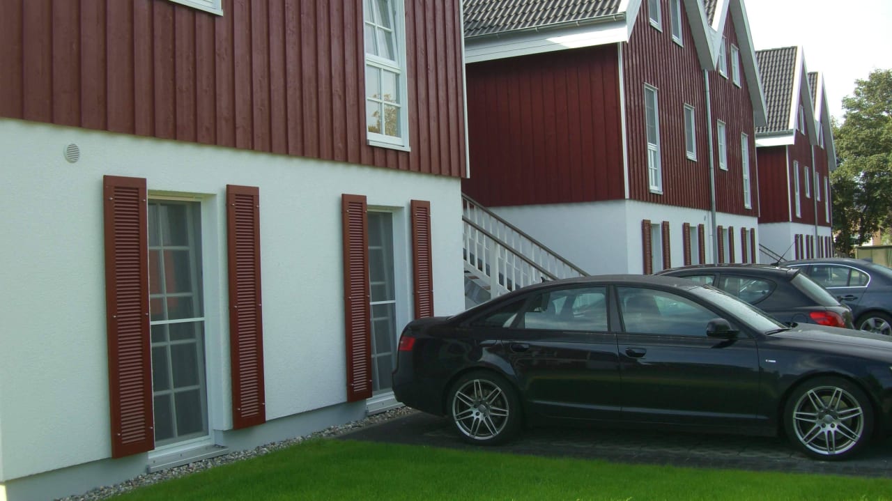 Parkplatz direkt vor der Ferienwohnung Ferienwohnung Kleine Brise