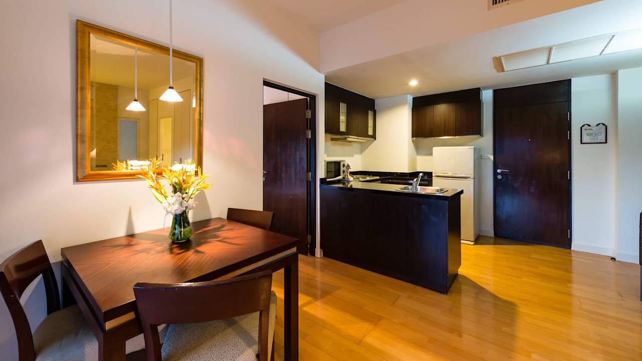 One Bedroom Suites RCG Suites Pattaya