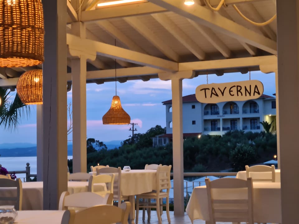 Gastro Akrathos Beach Hotel