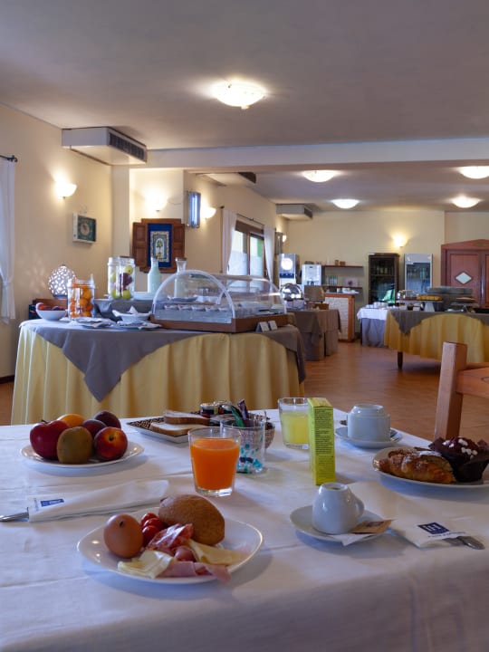 Gastro iH Hotels Villasimius Le Zagare Resort