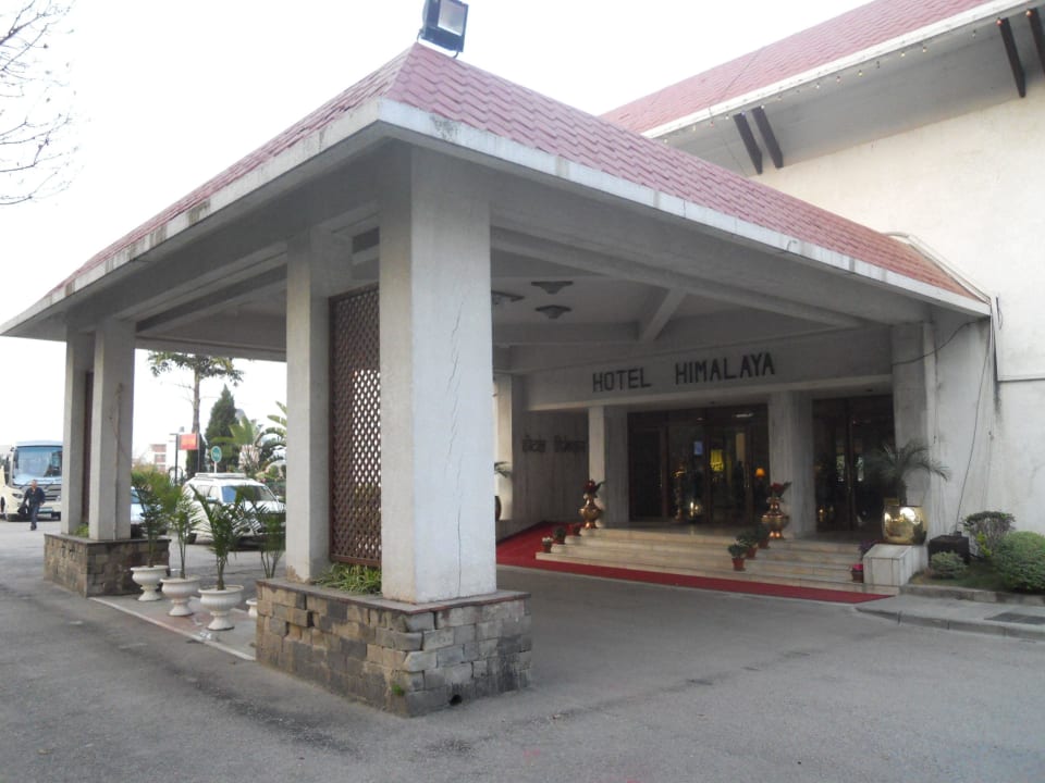 Eingang des Hotels Himalaya Hotel