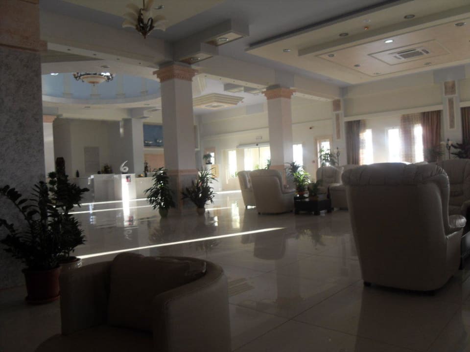 Lobby Hotel Gaia Palace