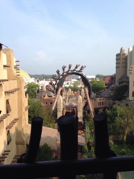 Looping Black Mamba vom Hotelzimmer aus Hotel Matamba - Phantasialand Erlebnishotel