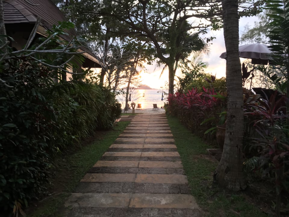 Gartenanlage Barali Beach Resort Koh Chang