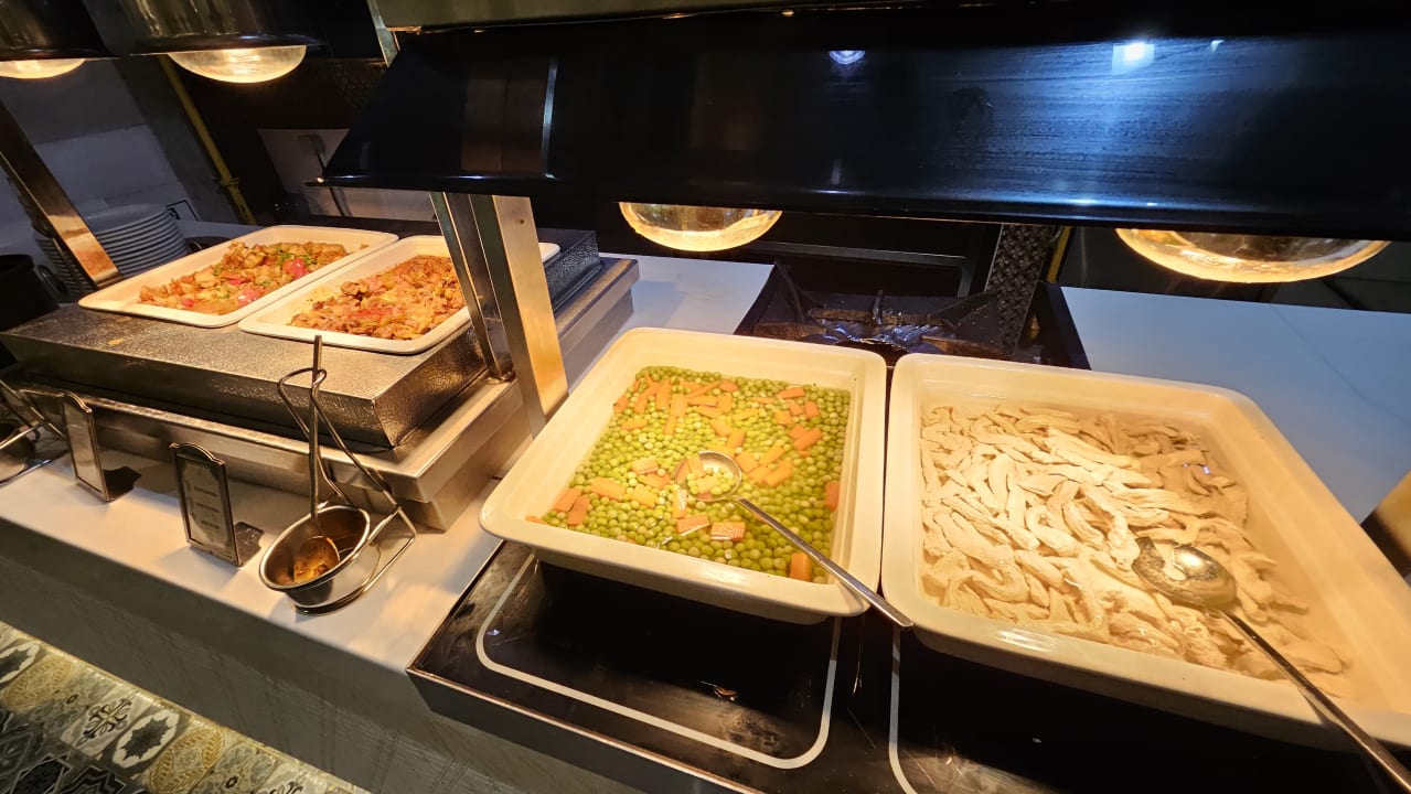 Gastro Royal Taj Mahal Hotel