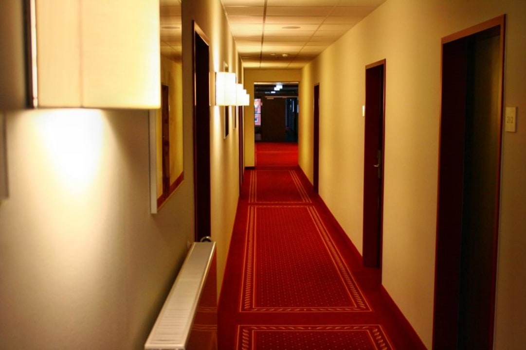 Gänge Best Western Plus Amedia Art Salzburg