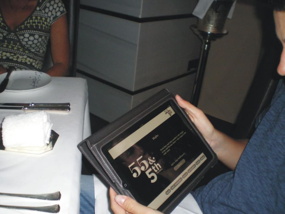 55th Weinwahl per iPad The St. Regis Saadiyat Island Resort, Abu Dhabi