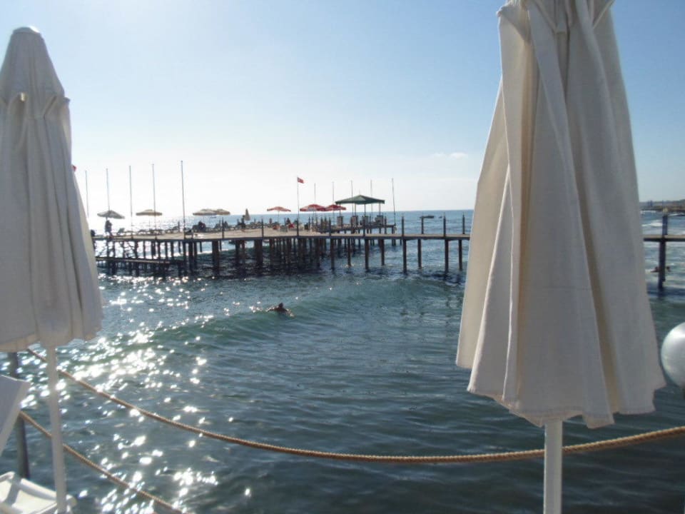 Blick vom Steg Dizalya Palm Garden