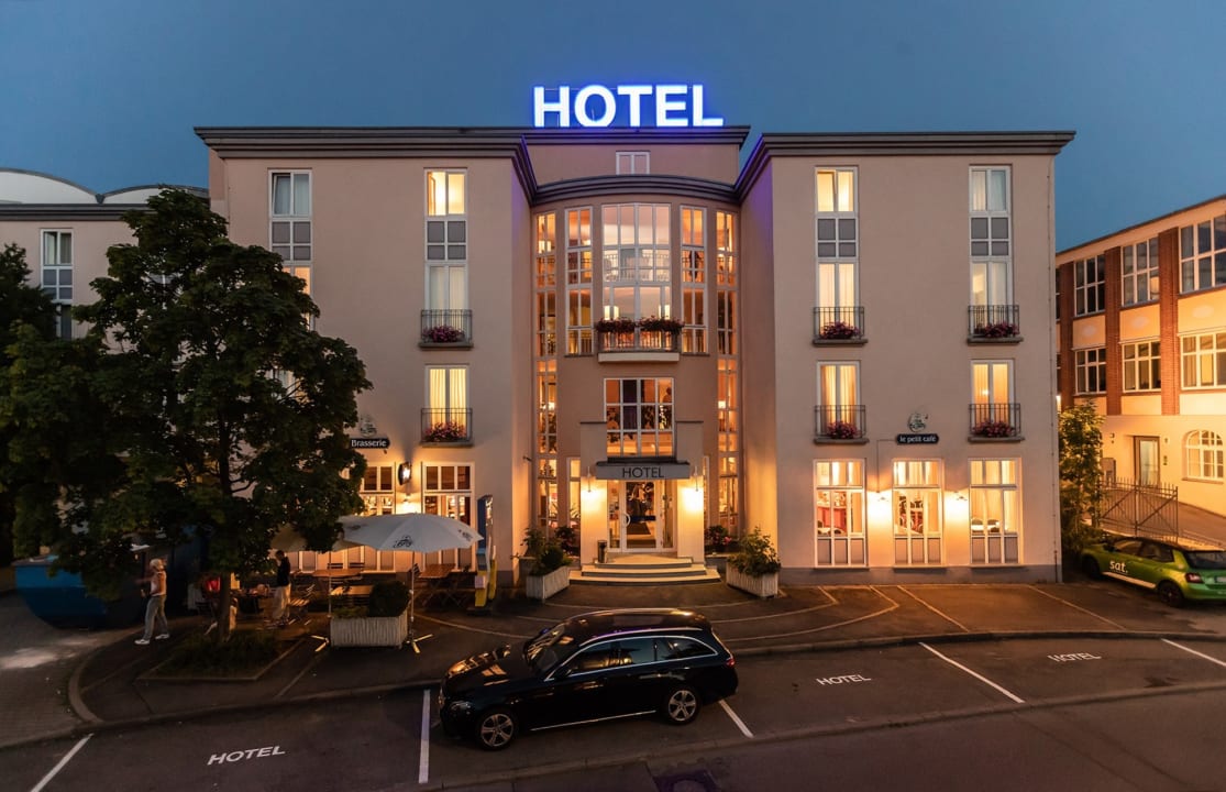 Außenansicht Hotel Arcis