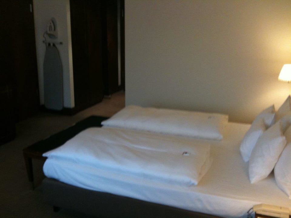 Blick ins Doppelzimmer Sheraton Carlton Hotel Nürnberg