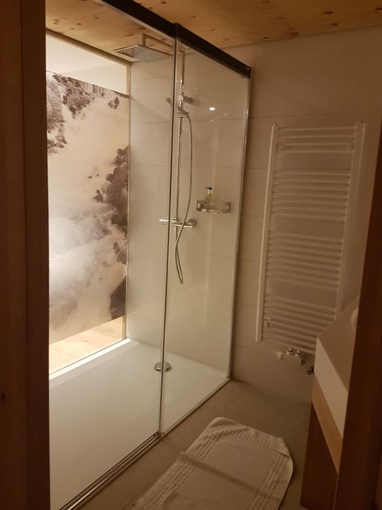 Die Dusche ebenerdiger Einstieg Hotel Olympia