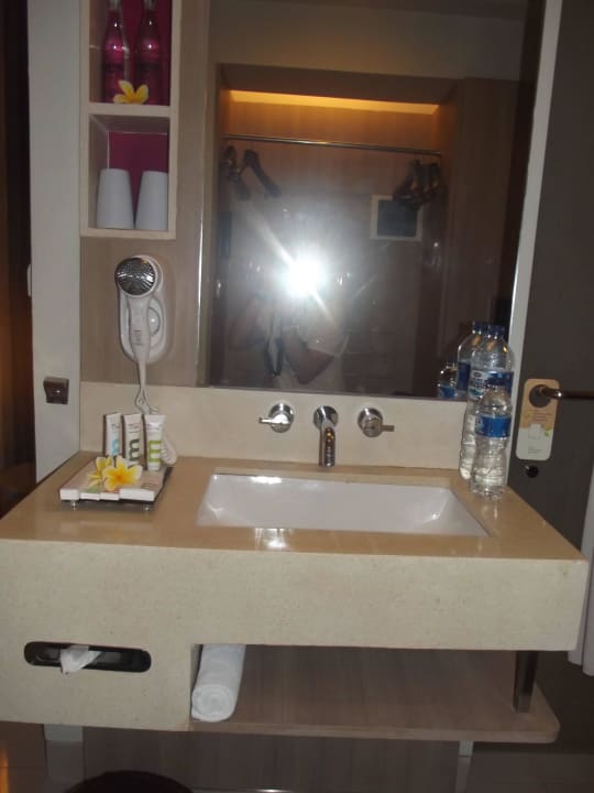 "Waschbecken im Zimmer " Hotel Mercure Bali Nusa Dua (Nusa Dua