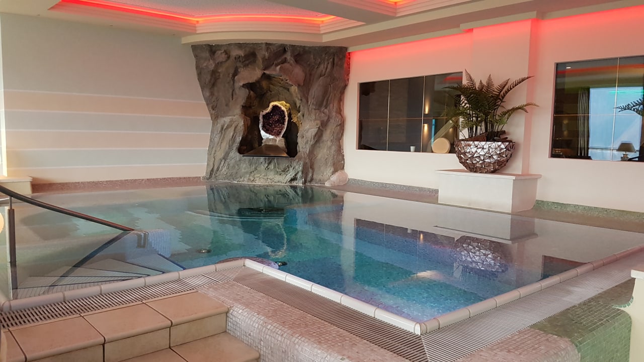 Pool Hotel Panorama Wellness & Spa by alpha