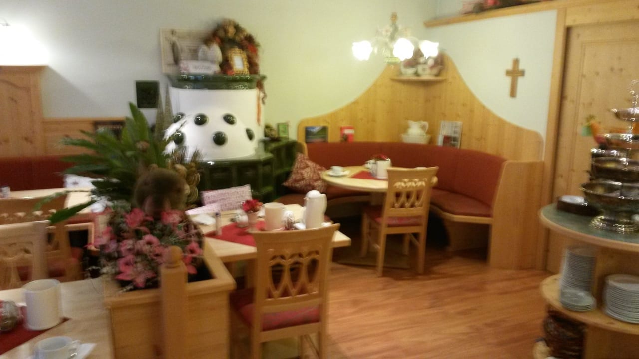 Blick in den Frühstücksraum Pension Oberreiter Fusch