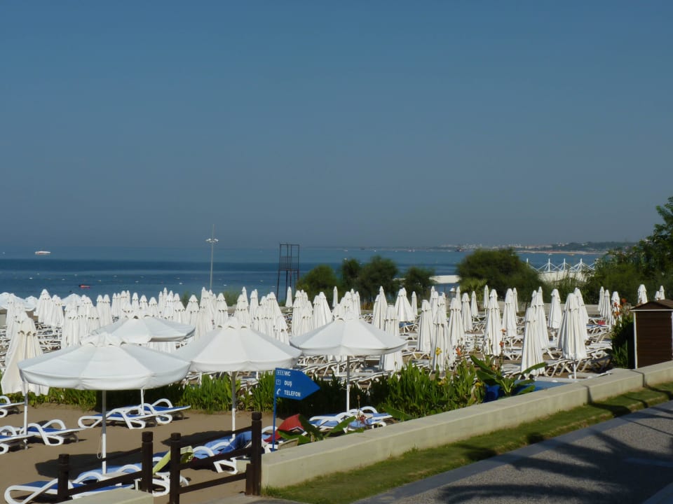 Ausblick von der Strand/Poolbar Hotel Grand Side